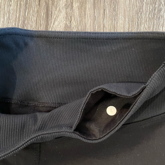 🍋 Lululemon Clam Digger Size 2 - Picture 4 of 8